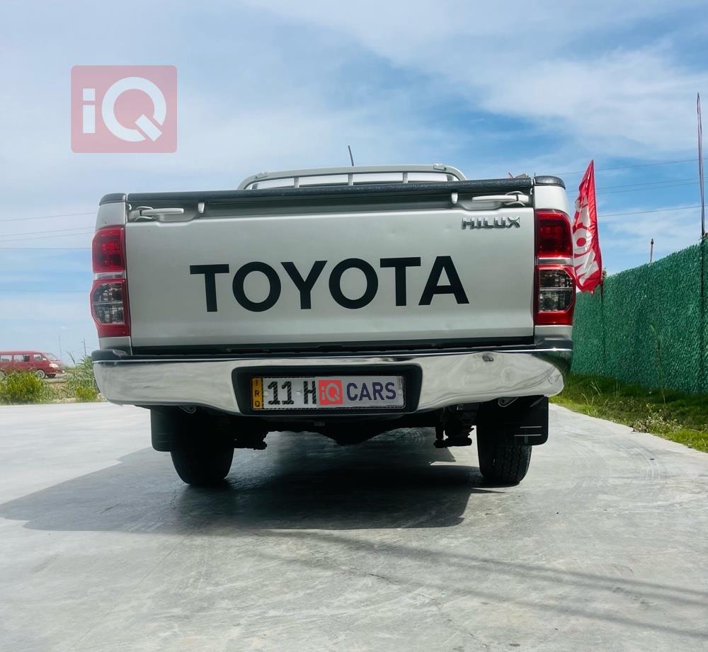 تويوتا هايلوكس